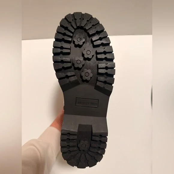 Sincerely Jules Burgundy Lace-Up Boots - Picture 6 of 7